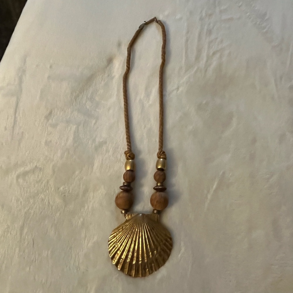 Natural Gold Toned Shell Pendant Necklace 1980s Showing Normal Wear For Its Age